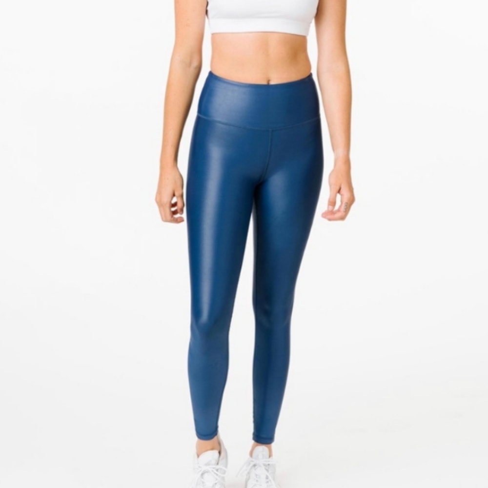 Zyia Blue Metallic Leggings 6/8 Like New